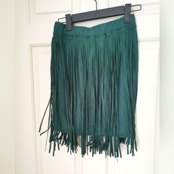 2/$20 Fornia girls fringe skirt S/M - Picture 4 of 4